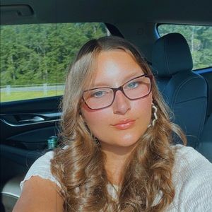 Meet your Posher, Shelby